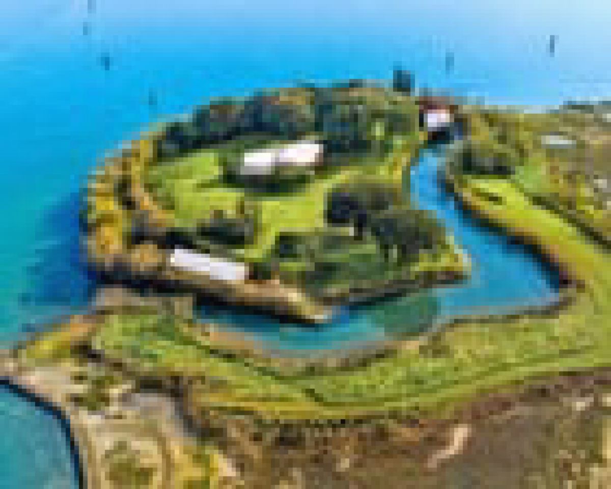 Pulau Crevan dengan Benteng Era Napoleon Resmi Dijual di Venesia